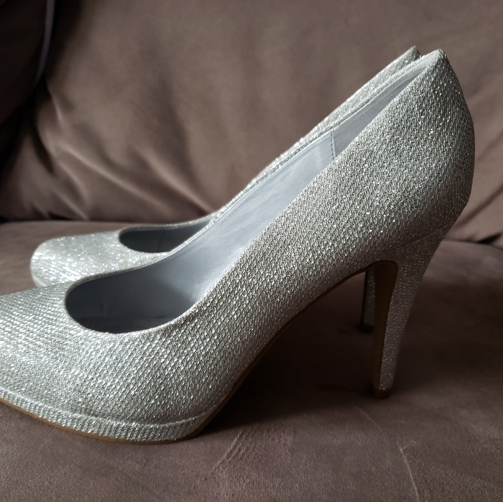 Kelly & Kattie 9-1/2 platform shoes - Picture 5 of 6